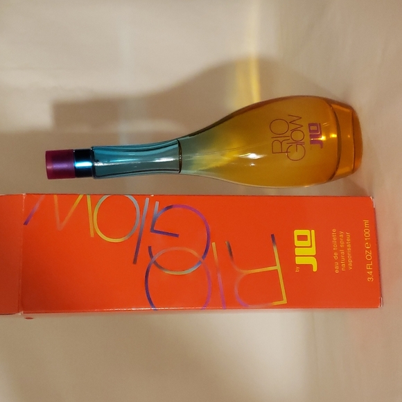 Rio Glow by JLO 3.4 fl oz edt - Picture 2 of 6